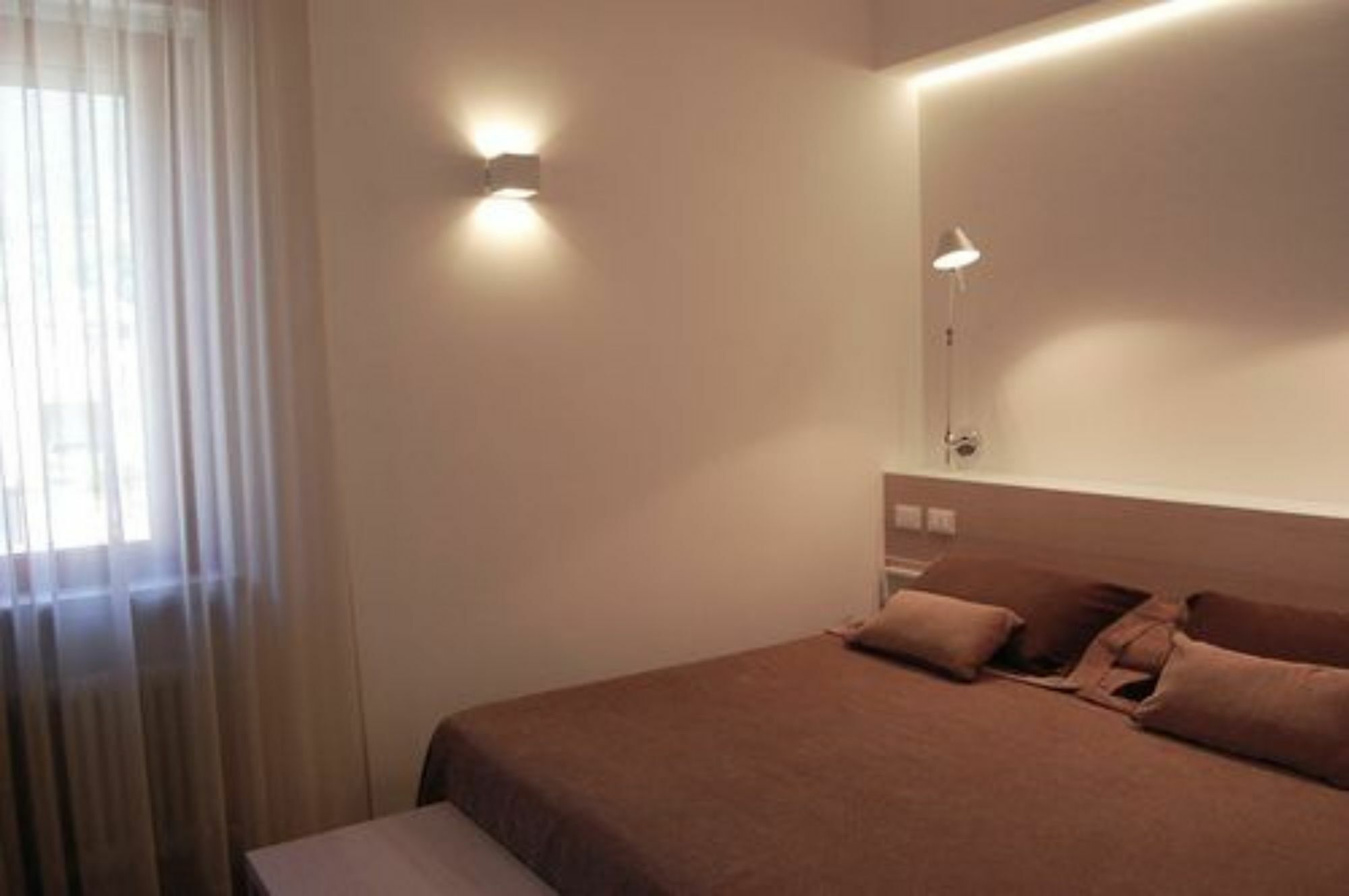 מונטרוסו אל מארה Hotel Palme מראה חיצוני תמונה